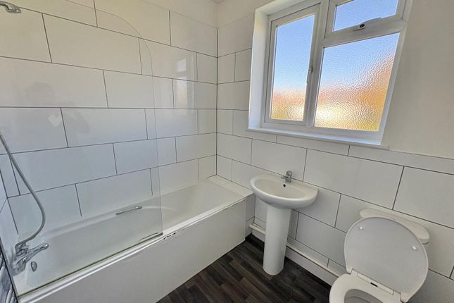 Flat 3 Davigdor Court, Hove photo 5