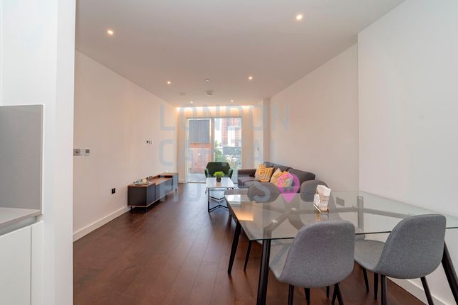 Thumbnail Flat to rent in Senate Building, 3 Lanchester Way, London