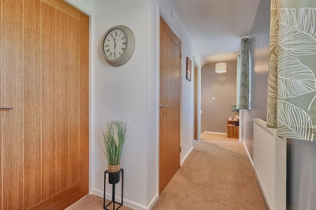 8, Masefield Drive, Earl Shilton photo 4