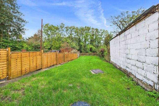 2 Bethany Row, Narberth Road, Haverfordwest photo 3