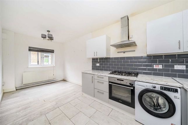 Coach House, 186C, Coldharbour Lane, London photo 2