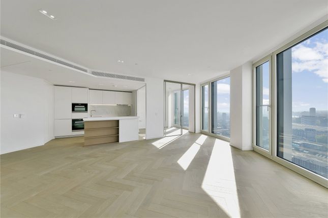 Thumbnail Flat to rent in South Bank Tower, 55 Upper Ground, London