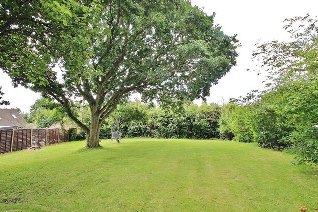 Detached house for sale in Oxford Hill, Witney