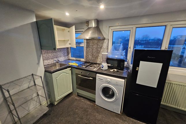 King Edward Road, Romford photo 2