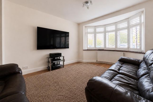 67, Borough Way, Potters Bar photo 4