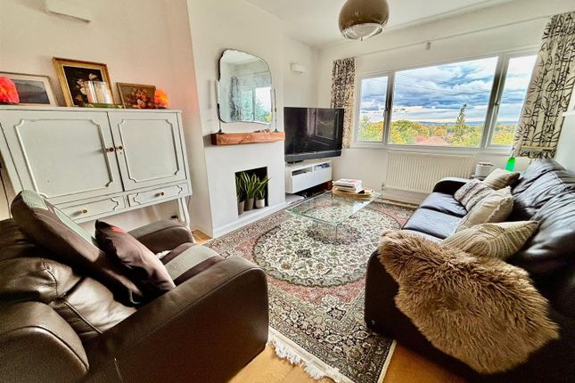 8, Connop Way, Camberley photo 2