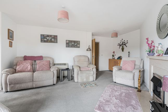 33 Willow Grange,, Limborough Road, Oxfordshire photo 3