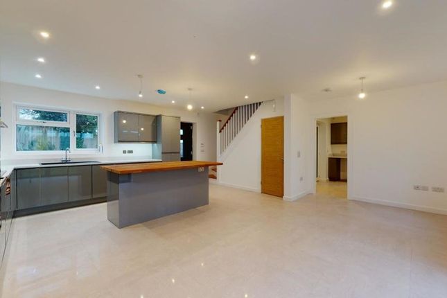Beach House, 4B,, The Droveway, Dover photo 3