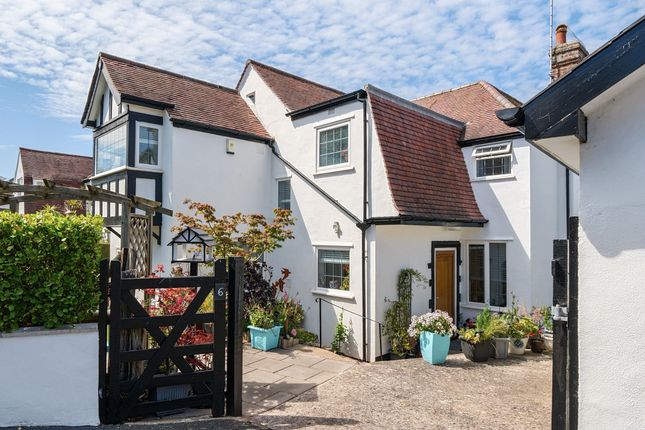 6 Barnfield Road, Torquay photo 3