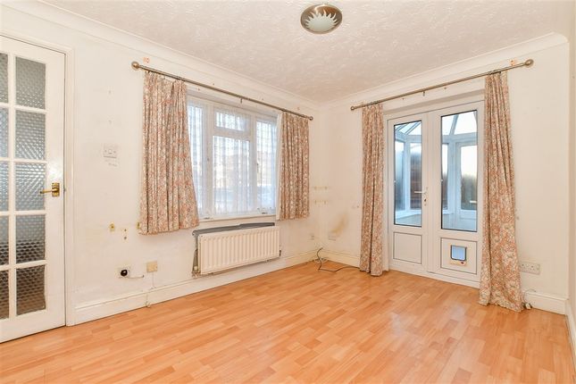 Forge Way Paddock Wood, Tonbridge photo 2