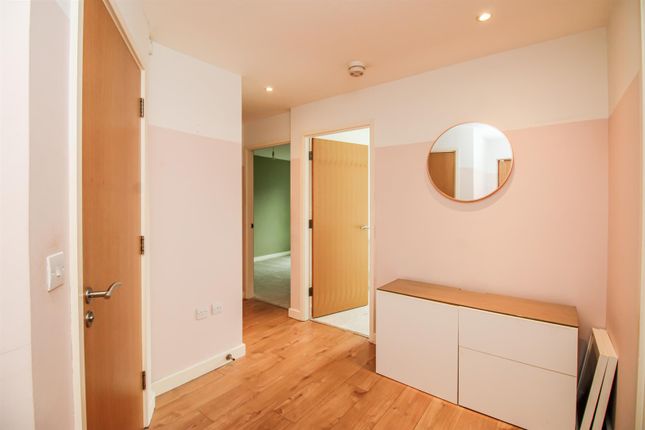 16 Mulberry House, Burgage Square, Wakefield photo 4