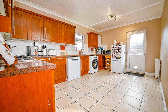 63, Arnold Road, Eastleigh photo 4