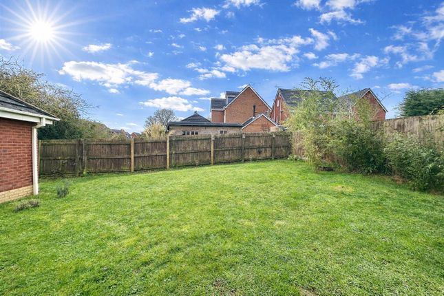 1, Mottram Drive, Nantwich photo 2