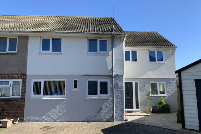Semi-detached house for sale in Oaks View, Hythe