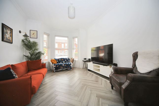 32 Hodges Street, Wigan photo 2