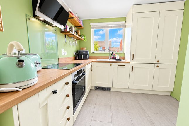 245, Laughton Way North, Lincoln photo 2