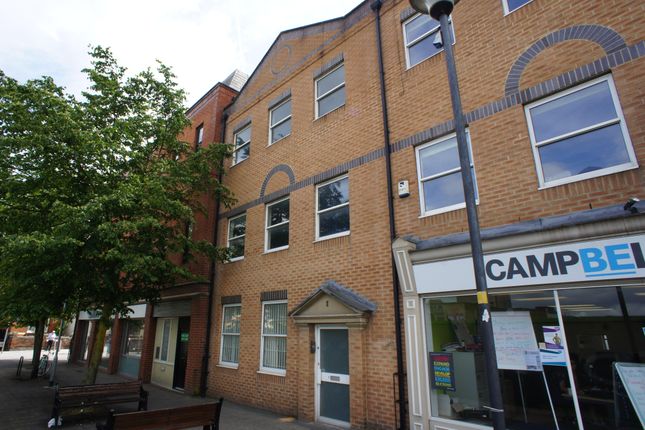 Office to let in College Court, Regent Circus, Swindon