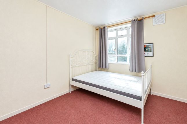 Flat 17, Elmfield House, Highbury Estate photo 5