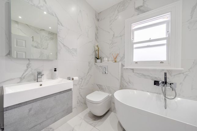 3, Lavengro Road, London photo 4