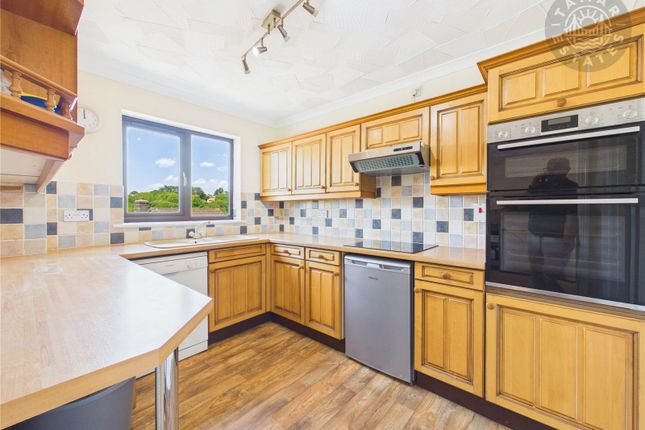 2, Beech Avenue, Cornwall photo 4