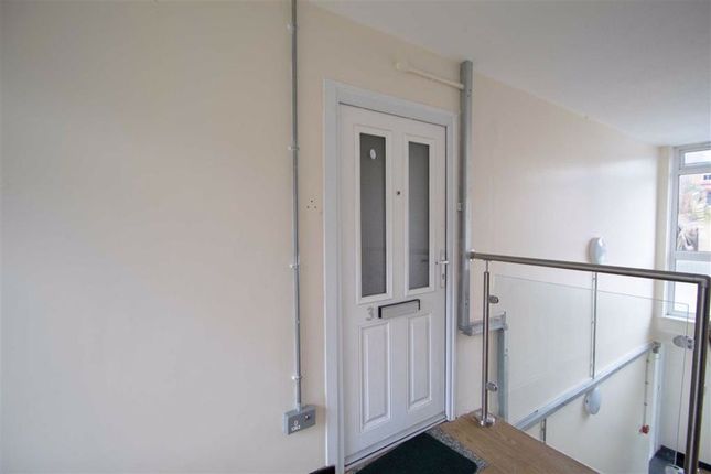 Thumbnail Flat for sale in Offas Way, Knighton, Powys