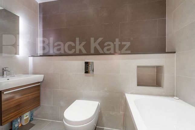 Lotus Mews N19, London photo 4