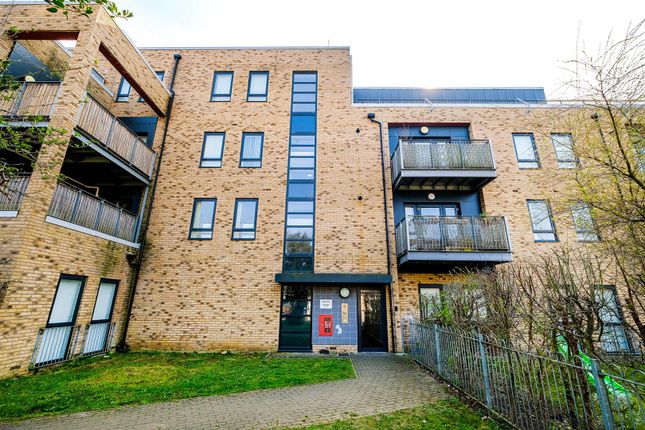 1-bed flat on 45, Titley Close, Chingford, £300,000