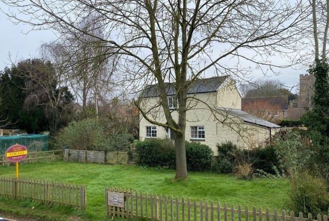 Cottage for sale in Castle Ashby Road, Yardley Hastings, Northamptonshire