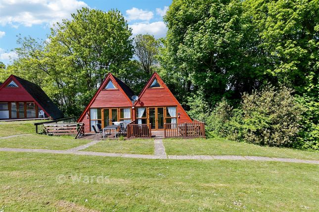 3-bed caravan on Kingsdown Park Holiday Village, Upper Street, Deal, £100,000