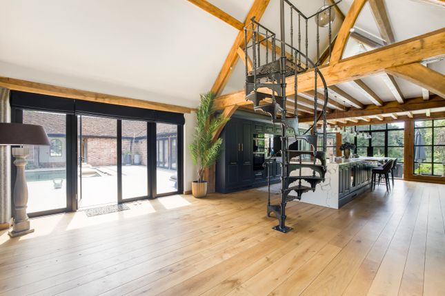 Barn conversion to rent in Rush Green, Hertford
