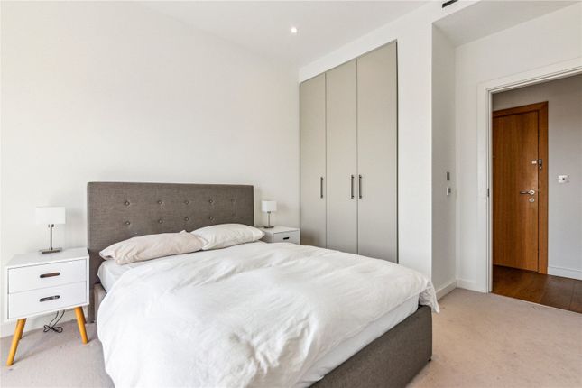 Flat 48, Carrick Yard 3, Fisherton Street, London photo 4