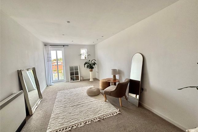 196, Saddlery Way, Cheshire photo 2
