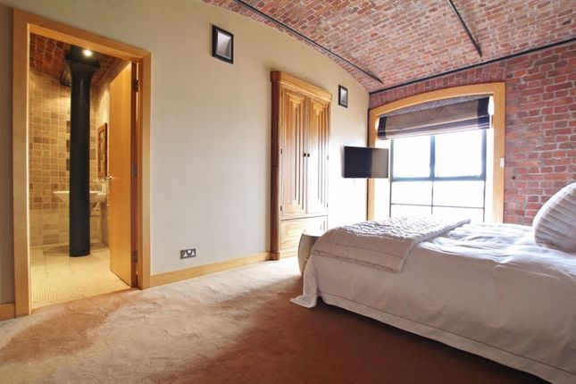 Flat for sale in Albert Dock, City Centre, Liverpool