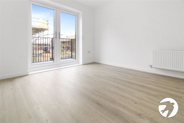 3, Combes Road, Ebbsfleet photo 4