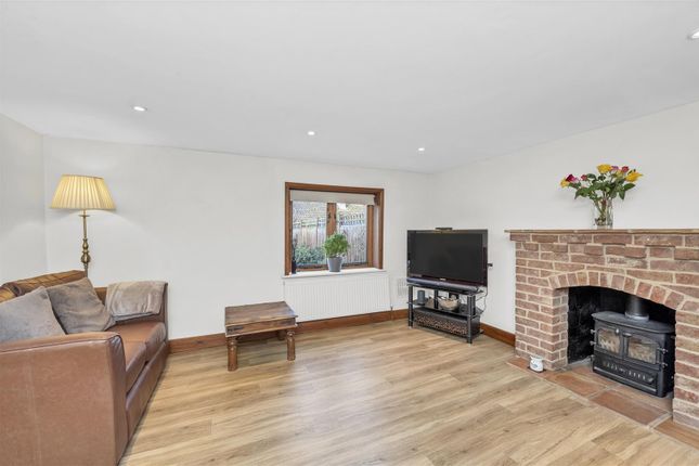 Greville Cottage, Stoney Lane, Bury St. Edmunds photo 3