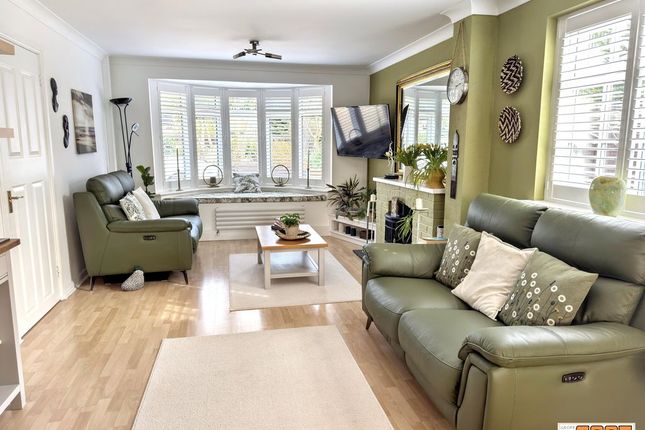 Crowberry Lodge, Manor Road, Hayling Island photo 2