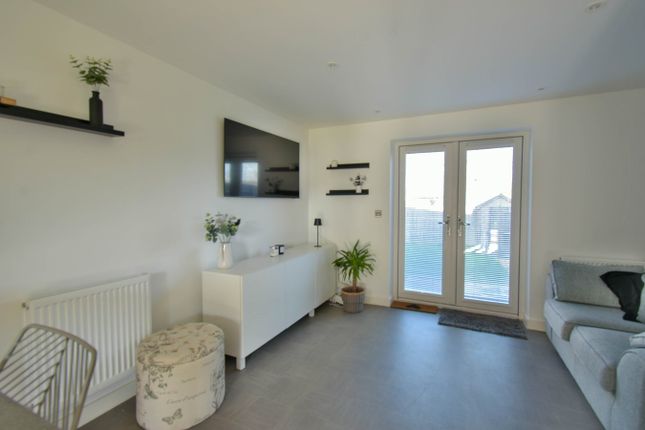 45, Watergate, Bexhill-on-Sea photo 2