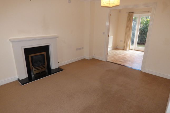 16, Cotton Lane, Bury St Edmunds photo 3