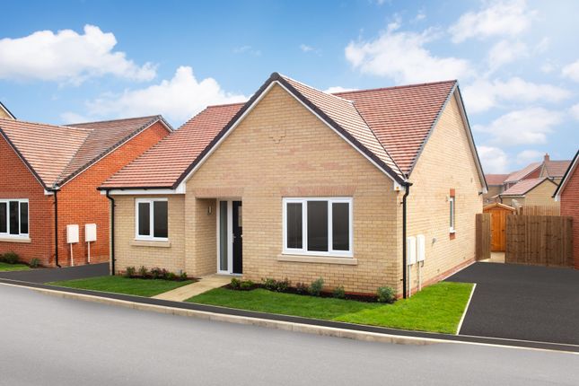 2-bed house on 366, Hyacinth Drive, Great Dunmow, £465,000