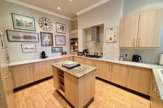 4, Orchard Road, Altrincham photo 2