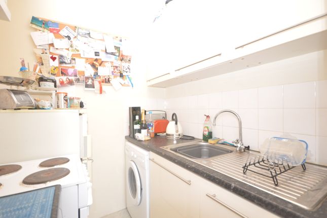 23, Adelaide road, Surbiton photo 2