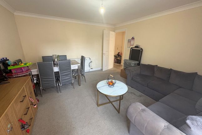7 Stewart Lodge GOLD SUB,, Sycamore Avenue, Chandler's Ford photo 4