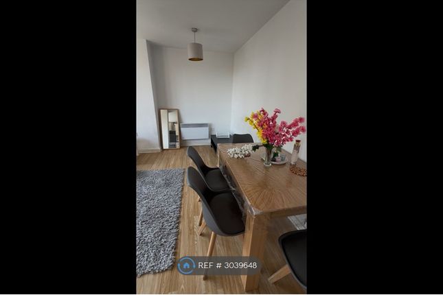 Flat, Kingsley Mews Ley Street, Ilford photo 3