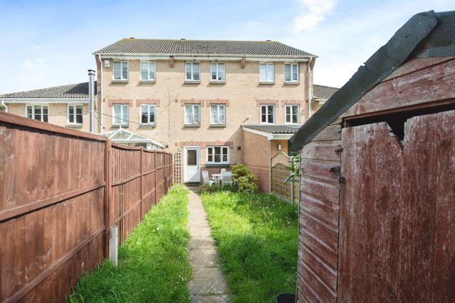 Town house for sale in Autumn Road, Bournemouth