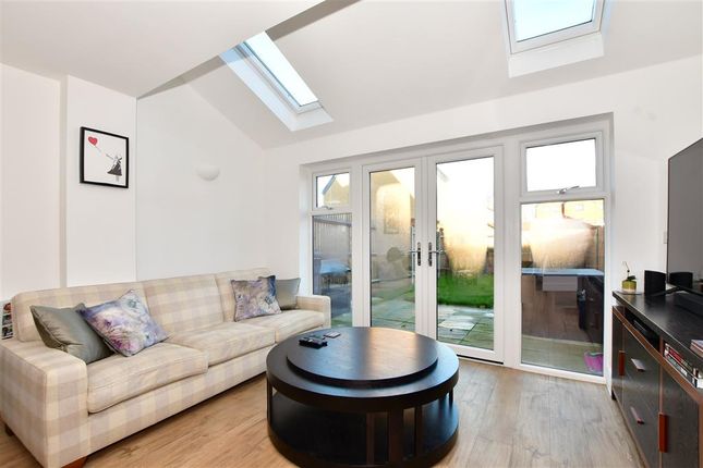 Thumbnail Town house for sale in Gardenia Road, Langley, Maidstone, Kent