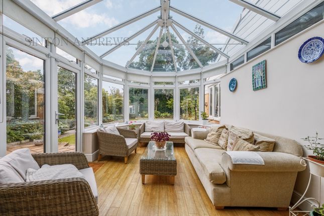 32, Creswick Road, London photo 4