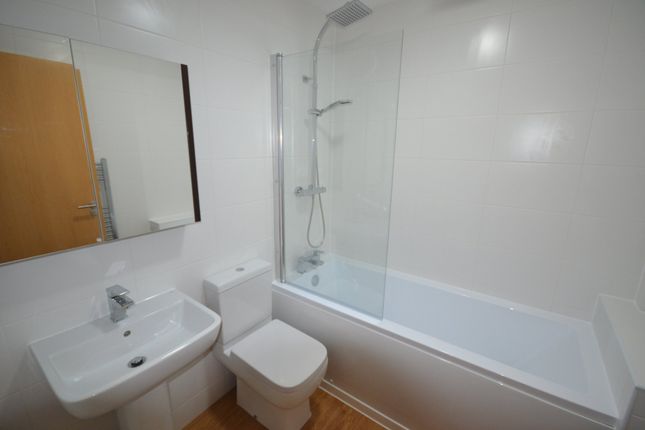Flat for sale in Crecy Court, Lower Lee Street, Leicester