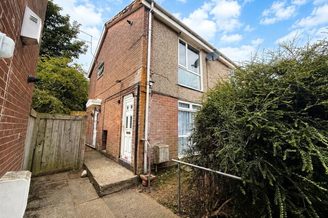 2-bed flat on 43, Edgmond Court, Sunderland, £31,000