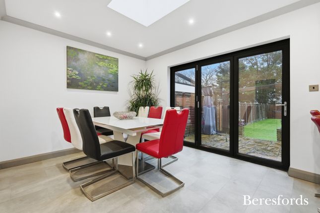 33, Argyle Gardens, Upminster photo 4