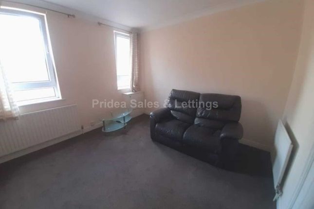Thesiger Court, Lincoln photo 3